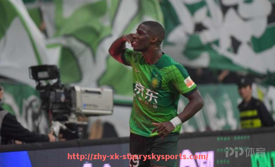 星空体育-阿雷佐足球队在意甲中的历史与现状分析