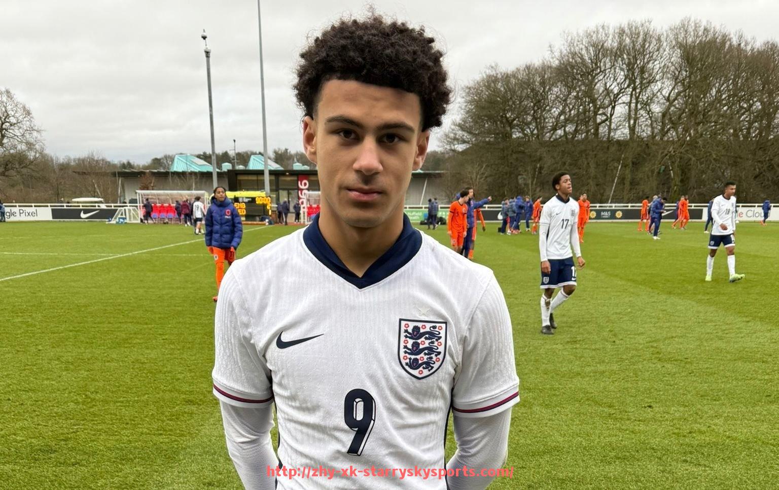 星空体育-世俱杯场馆草皮质量情况汇报与球员反馈